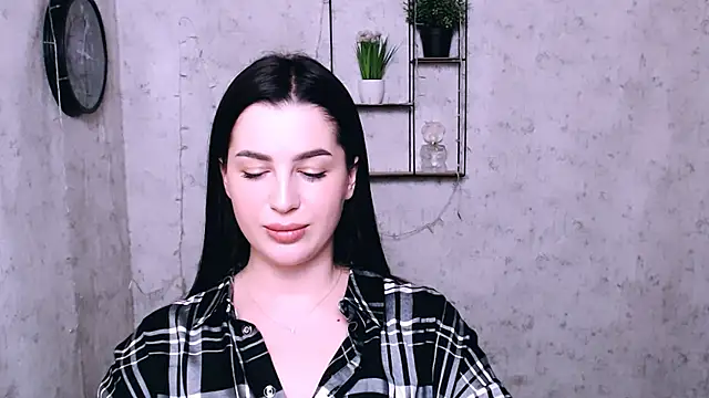 Snapshot of DivaKaily_ chatting on 01.16.25 DivaKaily  online show from 01.16.25