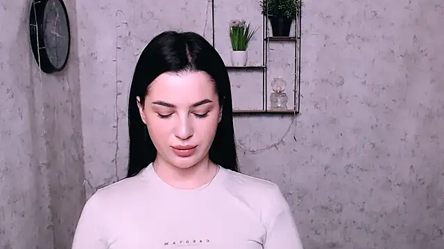 Snapshot of DivaKaily_ chatting on 01.17.25 DivaKaily  online show from 01.17.25