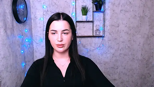 Snapshot of DivaKaily_ chatting on 02.04.25 DivaKaily  online show from 02.04.25