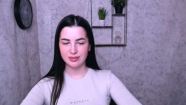 Snapshot of DivaKaily_ chatting on 02.05.25 DivaKaily  online show from 02.05.25