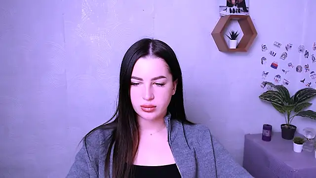 Snapshot of DivaKaily_ chatting on 10.01.25 DivaKaily  online show from 10.01.25