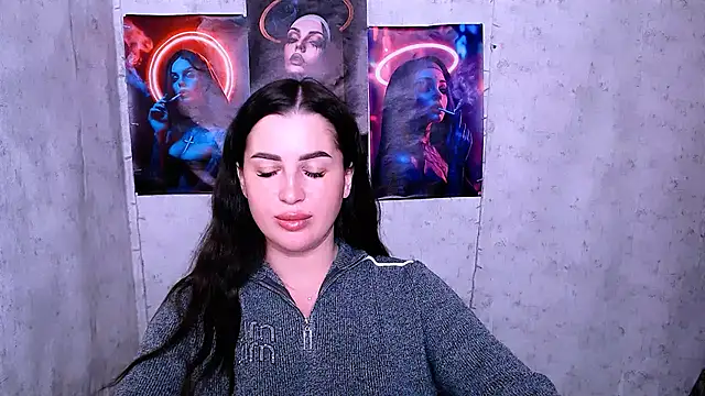 Snapshot of DivaKaily_ chatting on 10.06.25 DivaKaily  online show from 10.06.25