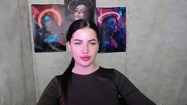 Snapshot of DivaKaily_ chatting on 10.14.25 DivaKaily  online show from 10.14.25