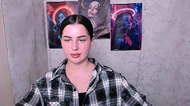 Snapshot of DivaKaily_ chatting on 11.01.25 DivaKaily  online show from 11.01.25