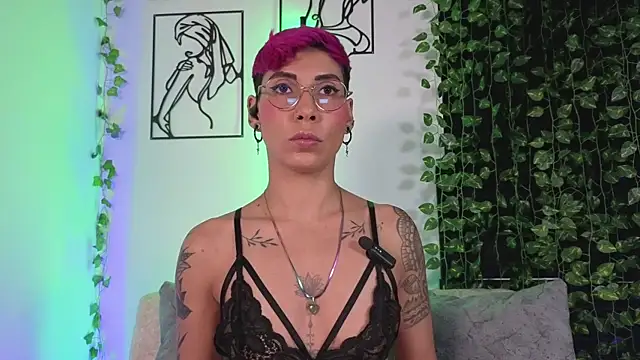 MiaMorgan  online show from 12.19.25