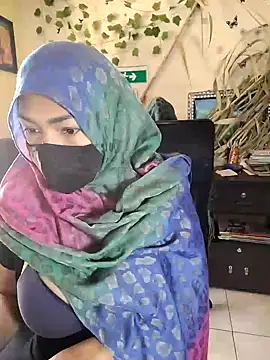 Snapshot of NAJWA-ARAB chatting on 12.04.24 NAJWA-ARAB online show from 12.04.24