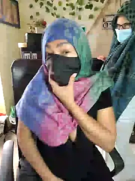 Snapshot of NAJWA-ARAB chatting on 12.23.24 NAJWA-ARAB online show from 12.23.24