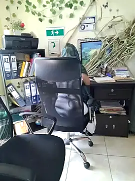 Snapshot of NAJWA-ARAB chatting on 01.09.25 NAJWA-ARAB online show from 01.09.25