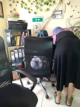 Snapshot of NAJWA-ARAB chatting on 01.16.25 NAJWA-ARAB online show from 01.16.25