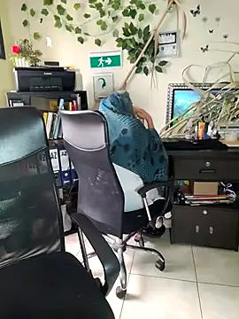 Snapshot of NAJWA-ARAB chatting on 02.27.25 NAJWA-ARAB online show from 02.27.25