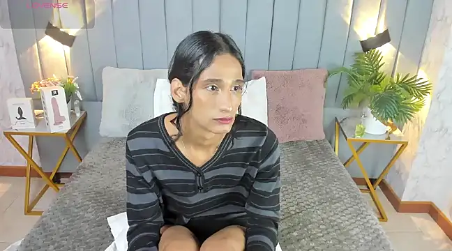 skyyfoxpraga online show from 01.14.25