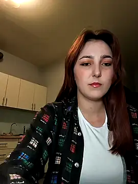 Snapshot of MiaStika chatting on 12.08.24 MiaStika online show from 12.08.24