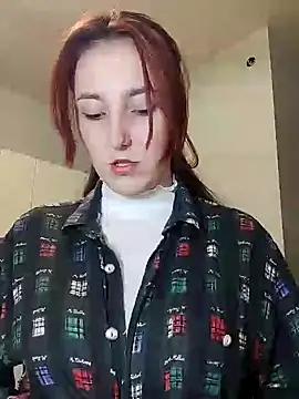 Snapshot of MiaStika chatting on 12.10.24 MiaStika online show from 12.10.24