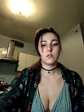 Snapshot of MiaStika chatting on 12.11.24 MiaStika online show from 12.11.24