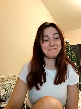 Snapshot of MiaStika chatting on 12.16.24 MiaStika online show from 12.16.24