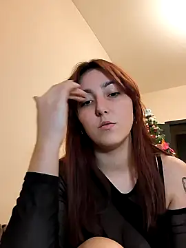 Snapshot of MiaStika chatting on 12.23.24 MiaStika online show from 12.23.24