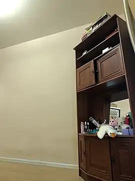 Snapshot of MiaStika chatting on 12.27.24 MiaStika online show from 12.27.24