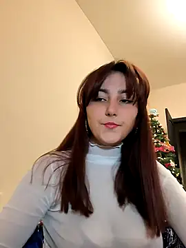 Snapshot of MiaStika chatting on 12.28.24 MiaStika online show from 12.28.24