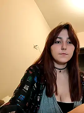 Snapshot of MiaStika chatting on 12.30.24 MiaStika online show from 12.30.24