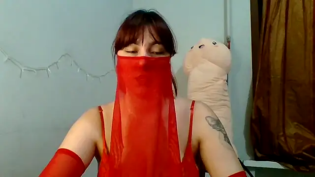 Snapshot of MiaStika chatting on 10.06.25 MiaStika online show from 10.06.25