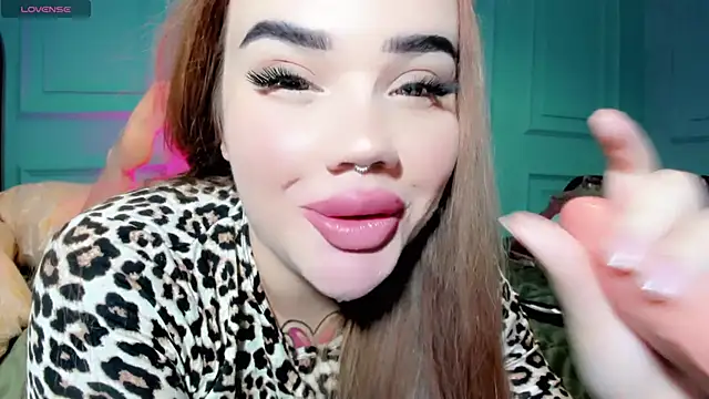 Snapshot of Aira_vi chatting on 12.25.24 Aira vi online show from 12.25.24