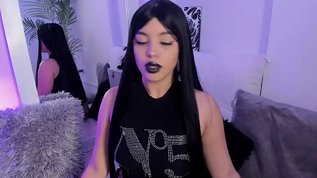 Snapshot of Manu_Velez chatting on 01.28.25 Manu Velez online show from 01.28.25