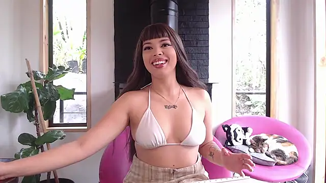 Snapshot of Manu_Velez chatting on 02.13.25 Manu Velez online show from 02.13.25