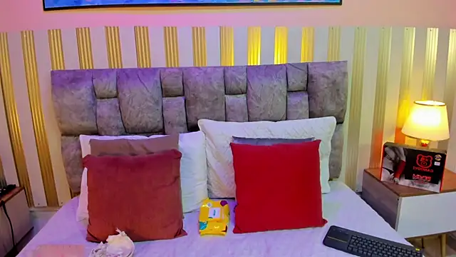 nova lane online show from 12.14.25