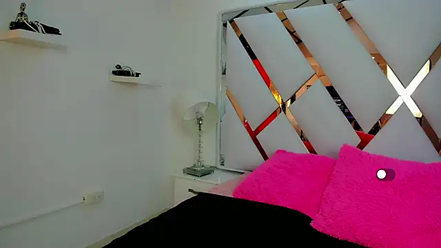 Snapshot of samy__milf chatting on 01.17.26 samy milf online show from 01.17.26