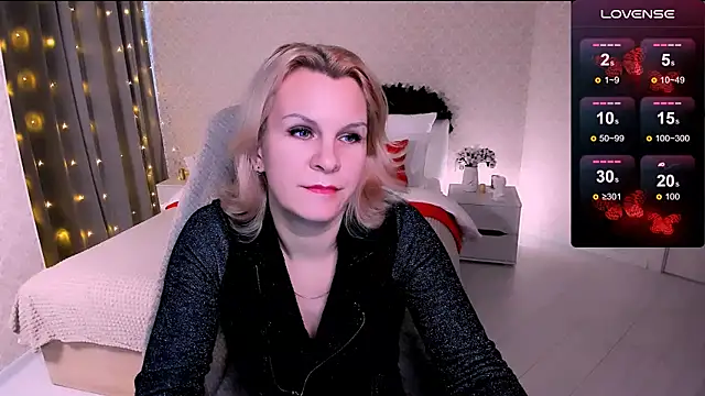 Louisa Bay online show from 01.16.25