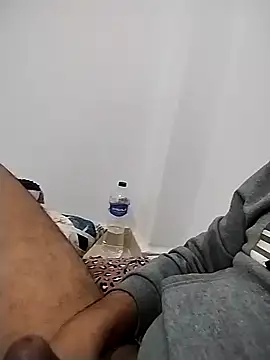 Snapshot of afeshakhak chatting on 12.19.24 afeshakhak online show from 12.19.24