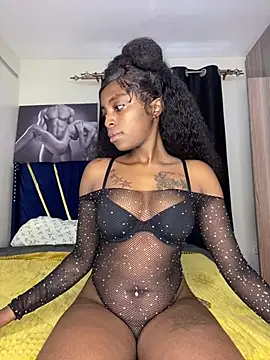 Snapshot of Sasha-smiles chatting on 03.23.26 Sasha-smiles online show from 03.23.26