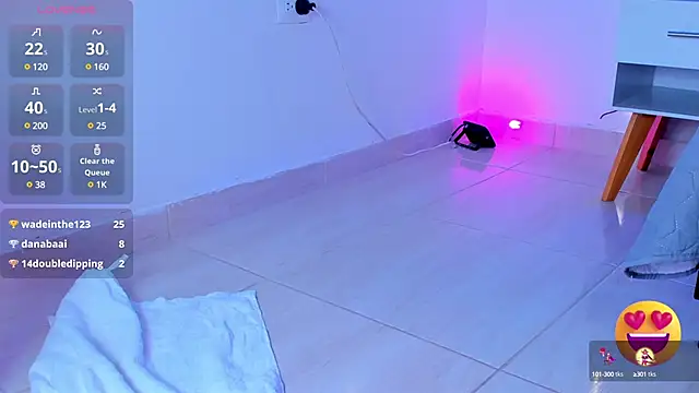 Snapshot of LizSheibaum chatting on 01.31.25 LizSheibaum online show from 01.31.25