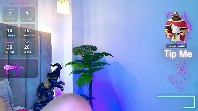 Snapshot of LizSheibaum chatting on 09.17.25 LizSheibaum online show from 09.17.25