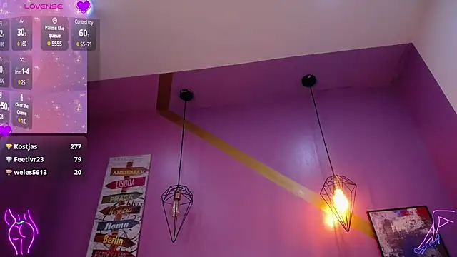 Snapshot of MadameDamn chatting on 01.17.25 MadameDamn online show from 01.17.25