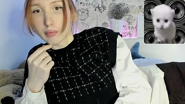 LisaIcon online show from 03.10.25