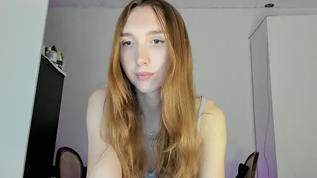 LisaIcon online show from 10.04.25