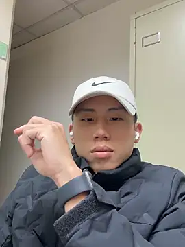 Benson18y online show from 03.20.25