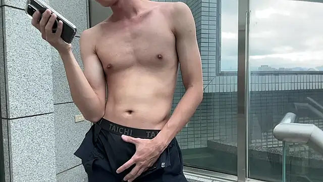 Snapshot of Benson18y chatting on 12.22.25 Benson18y online show from 12.22.25