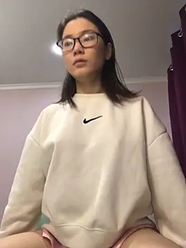 Snapshot of Milka23 chatting on 12.14.24 Milka23 online show from 12.14.24