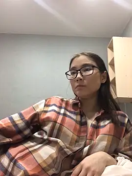 Snapshot of Milka23 chatting on 02.09.25 Milka23 online show from 02.09.25