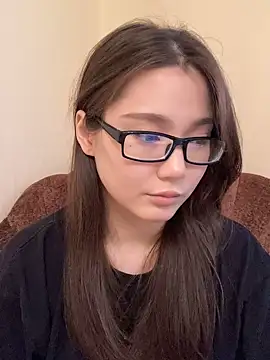 Snapshot of Milka23 chatting on 09.21.25 Milka23 online show from 09.21.25