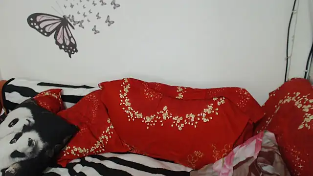 LadyHellene online show from 02.02.25