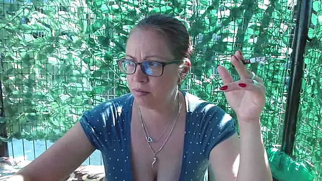 Snapshot of LadyHellene chatting on 05.26.26 LadyHellene online show from 05.26.26