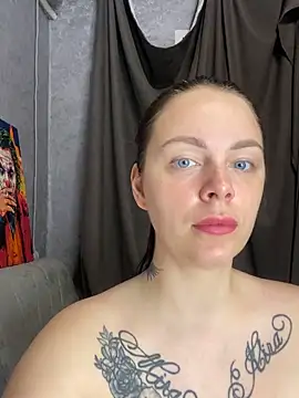 Snapshot of Lola_Hale chatting on 05.03.26 Lola Hale online show from 05.03.26