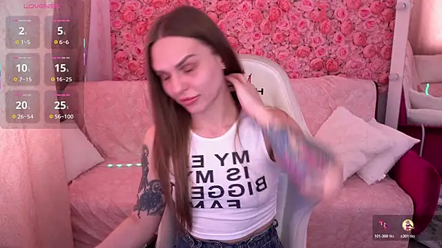 KiraGrayy online show from 03.14.26