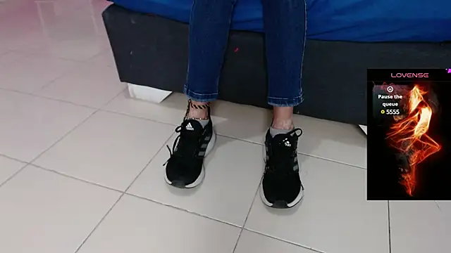 Snapshot of _candy_jade_ chatting on 03.11.25 candy jade online show from 03.11.25