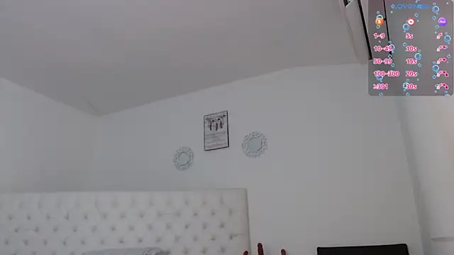 Snapshot of _candy_jade_ chatting on 10.30.25 candy jade online show from 10.30.25