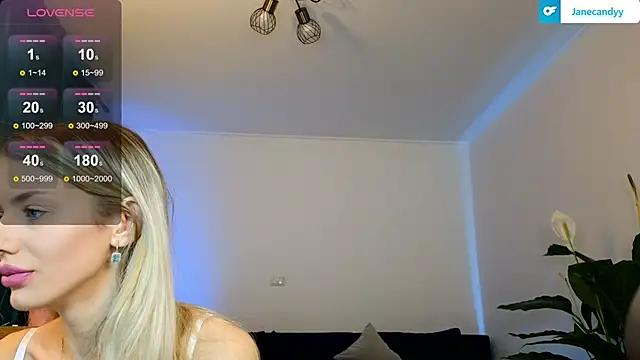 janecandyy  online show from 02.10.25