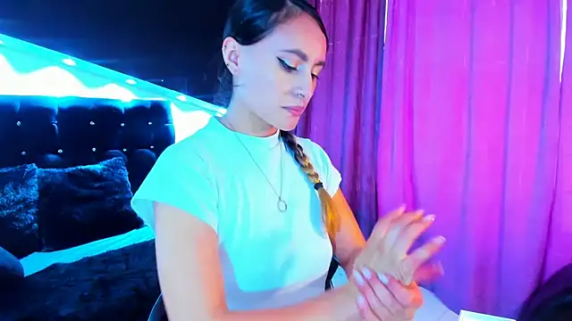 Snapshot of Coral_Gibson chatting on 02.11.25 Coral Gibson online show from 02.11.25